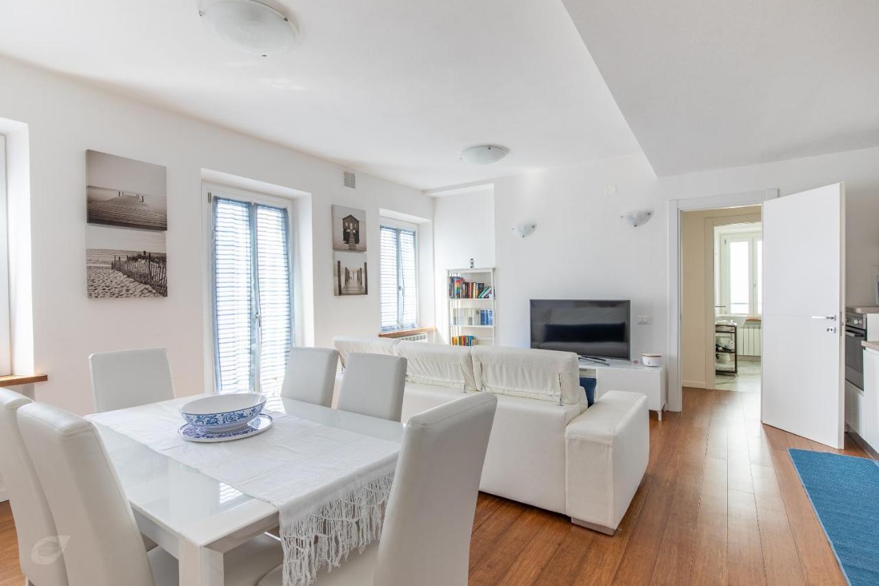 Elena House White Apartment ヴィアレッジョ エクステリア 写真