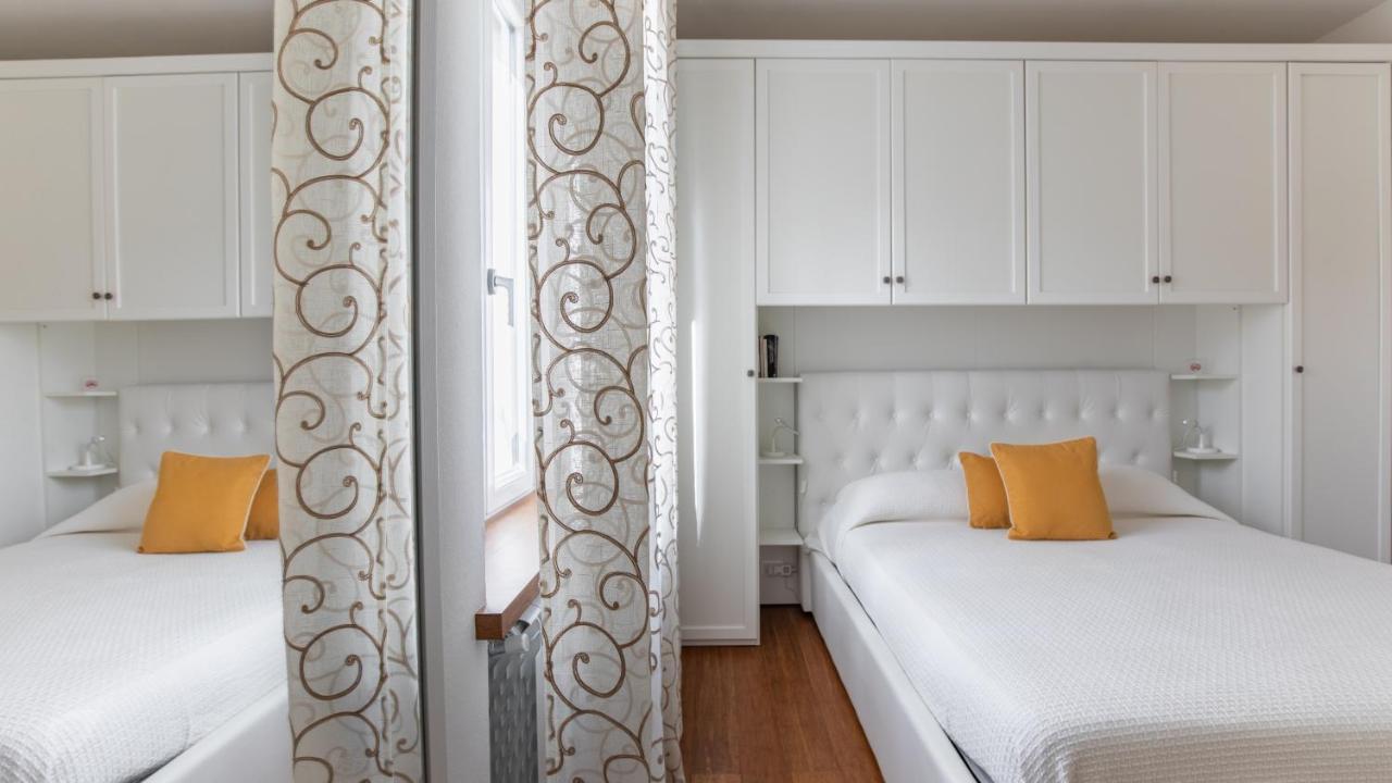 Elena House White Apartment ヴィアレッジョ エクステリア 写真