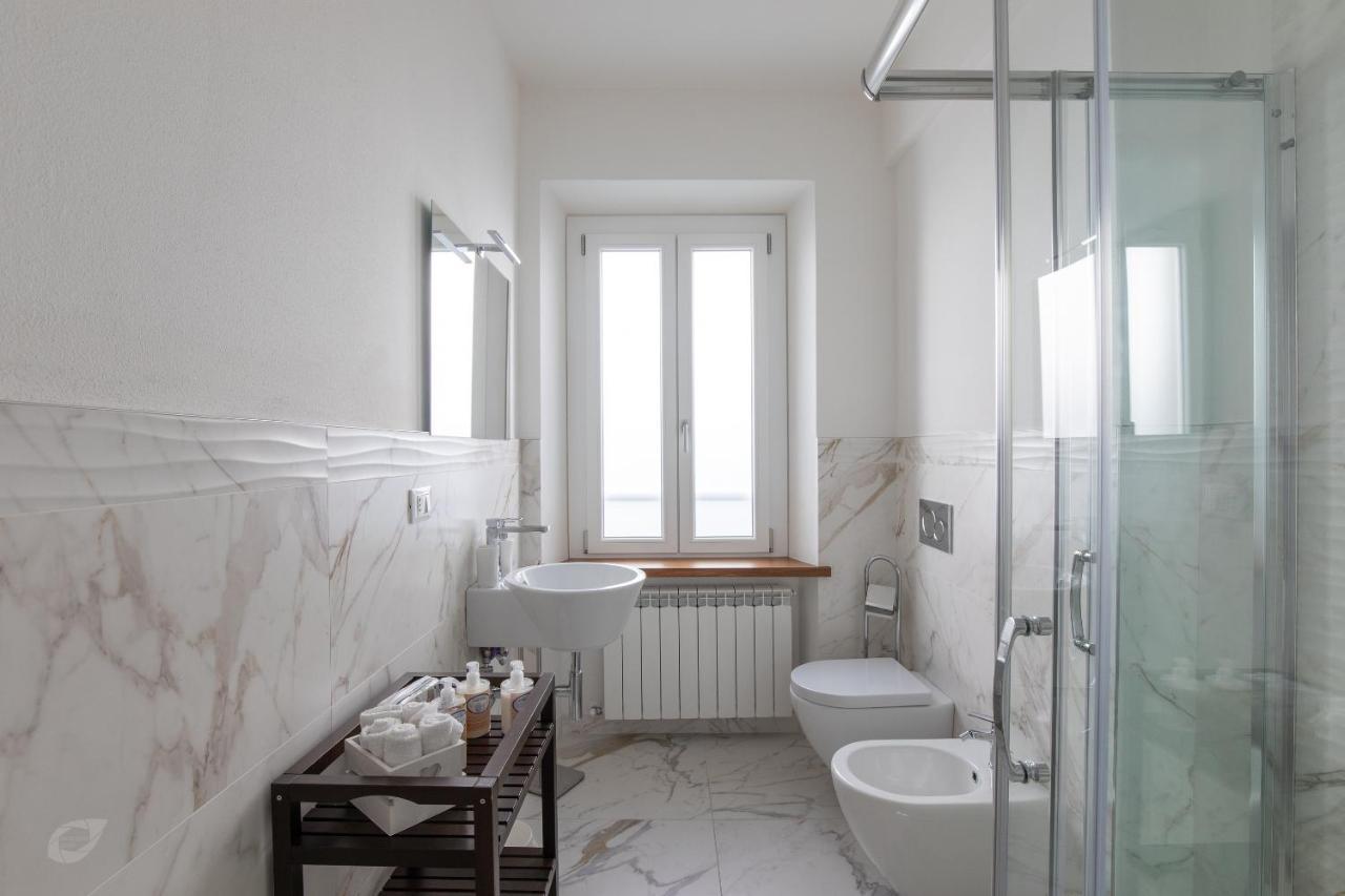 Elena House White Apartment ヴィアレッジョ エクステリア 写真