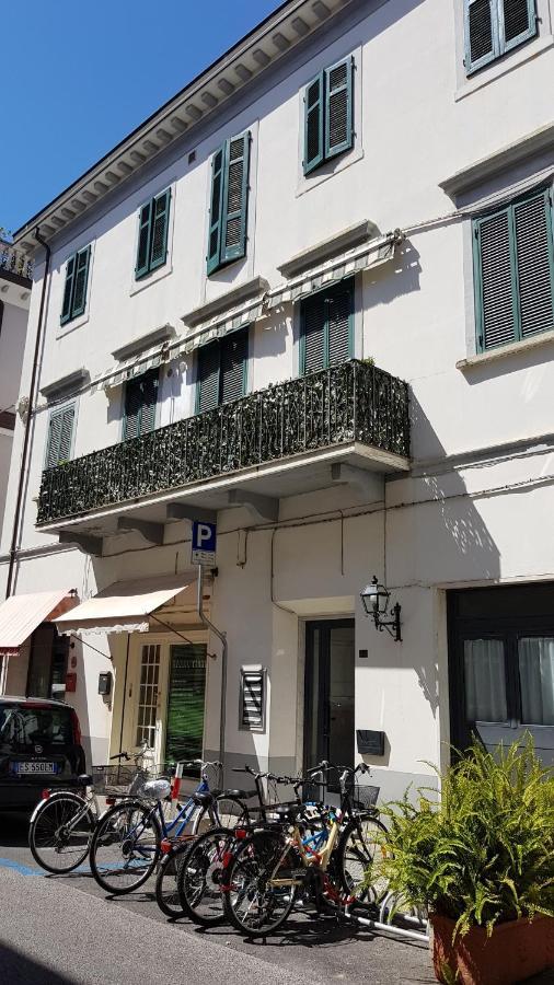 Elena House White Apartment ヴィアレッジョ エクステリア 写真